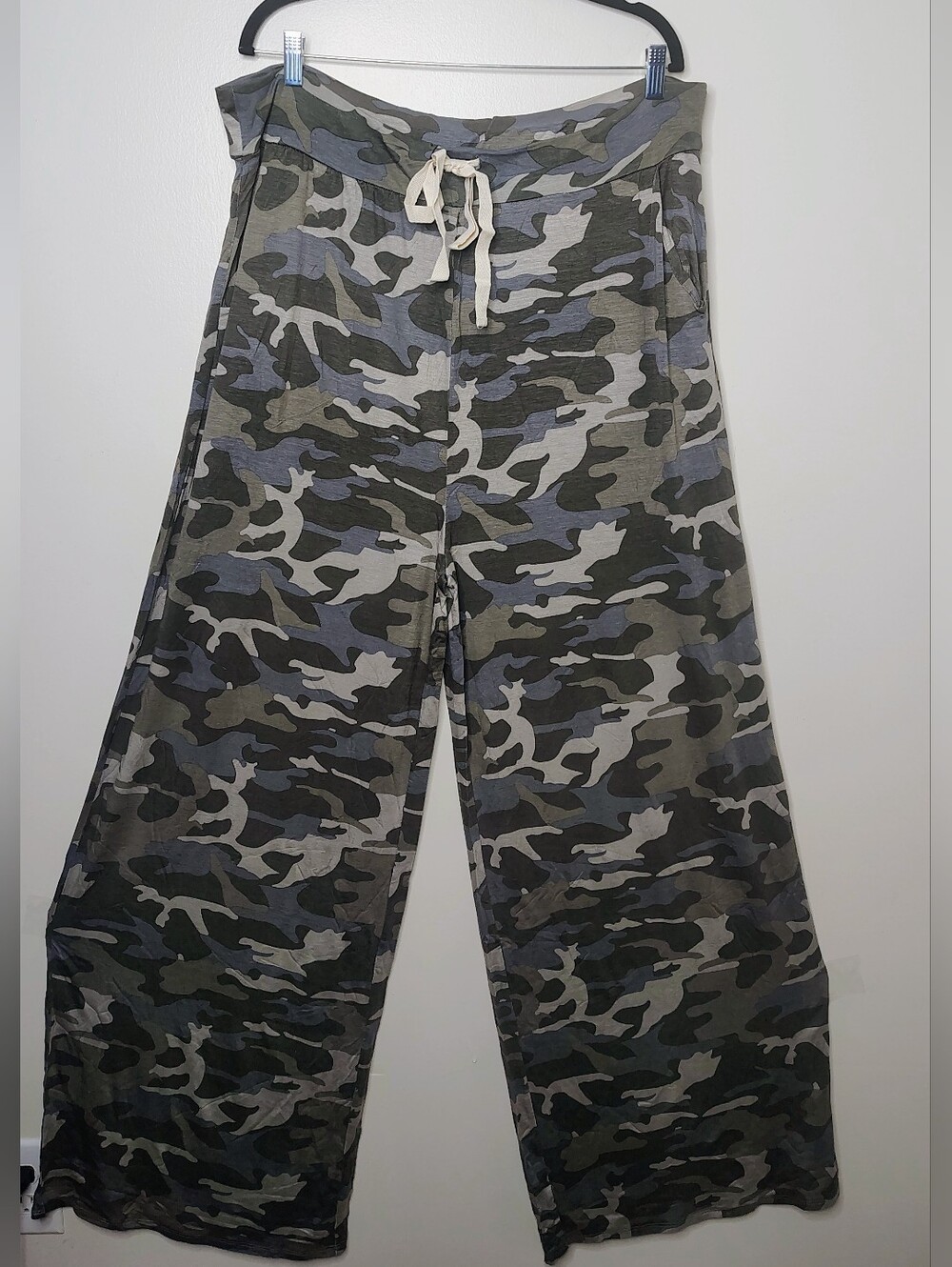 Zenana Premium 3X Camo Wide Leg Palazzo Pants Pockets Drawstring Plus Size